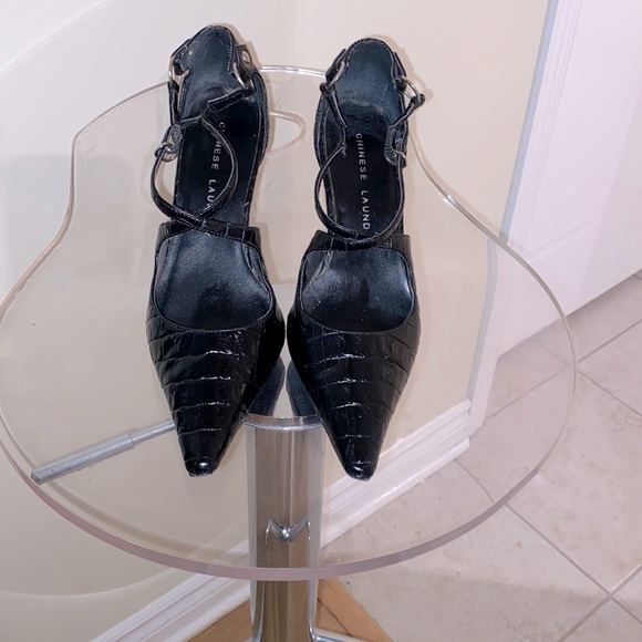 Chinese Laundry high heels  in black w/ alligator pattern in leather. 🖤 - Picture 6 of 12